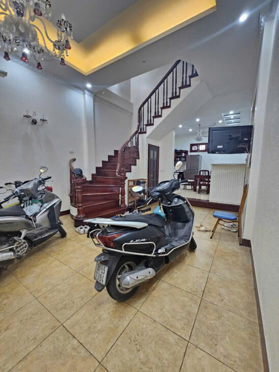 PL THÁI THỊNH OTO TRÁNH – KINH DOANH DT 52m2 6 tầng mặt tiền 4.3m Giá 25.9 tỷ