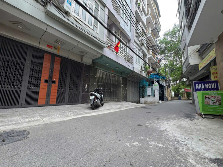 NHÀ ĐẸP TRUNG KÍNH – KINH DOANH GARA Ô TÔ – 74m2 6 tầng mặt tiền 4.5m Giá 23 tỷ