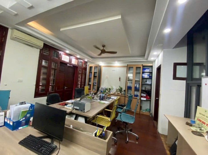 PHÂN LÔ Ô TÔ – KINH DOANH – TRUNG KÍNH, CẦU GIẤY 75M² X 5T, MT 6M GIÁ 36.5 TỶ