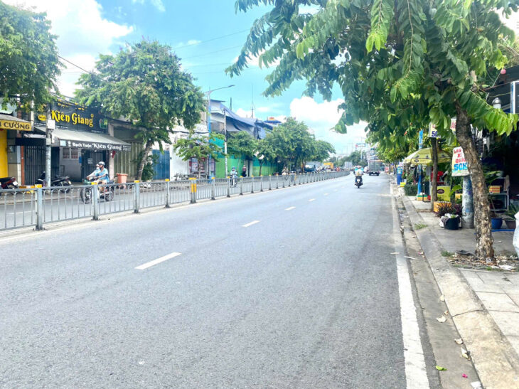 BÁN NHÀ MẶT TIỀN KÊNH TÂN HÓA,TÂN PHÚ,42M2,KINH DOANH TỐT,NHỈNH 5 TỶ