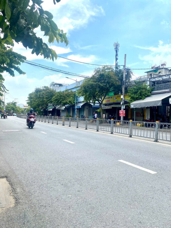 BÁN NHÀ MẶT TIỀN KÊNH TÂN HÓA,TÂN PHÚ,42M2,KINH DOANH TỐT,NHỈNH 5 TỶ