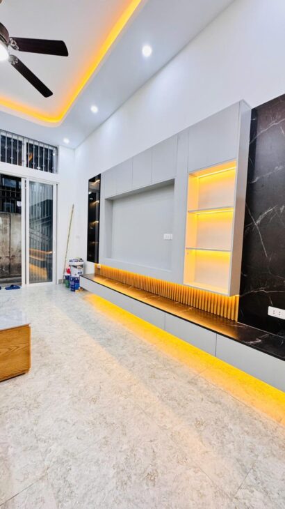 KHUÔN VÀNG THƯỚC NGỌC – NHÀ MỚI VUÔNG NHƯ TỜ LỤA – FULL NỘI THẤT – GẦN HỒ – Ở SƯỚNG – BÁN CÀNG LÃI!