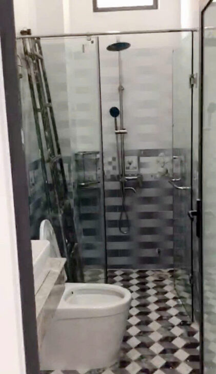 BÁN NHÀ MỚI XÂY 3 TẦNG HẺM Ô TÔ ĐƯỜNG 23/10, XÃ VĨNH HIỆP, TP. NHA TRANG Gia 3 ty 950