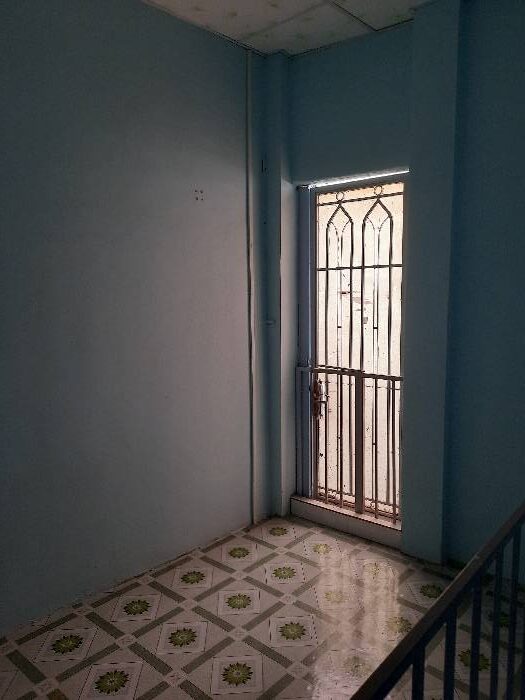 BÁN NHÀ ĐỠ NĂNG TẾ – 22M2- NHỈNH TỶ- , ĐỐI DIỆN BẾN XE MIỀN TÂY- NHÀ MỚI MUA VÀO Ở LUÔN