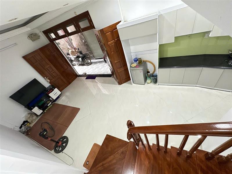 BÁN NHÀ 5 TẦNG – PHỐ LÊ THANH NGHỊ – HAI BÀ TRƯNG – 8 TỶ X – VỊ TRÍ VÀNG- SỔ ĐỎ CHÍNH CHỦ