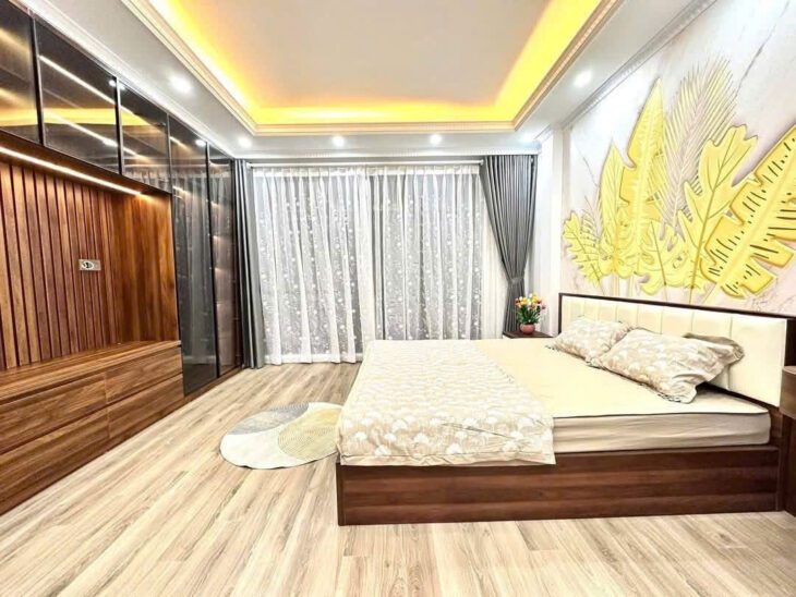 YÊN HOÀ – CẦU GIẤY – NHÀ ĐẸP, MỘT BƯỚC RA PHỐ – 30M ,5TẦNG – NỘI THẤT SANG XỊN . GIÁ 7.95 TỶ