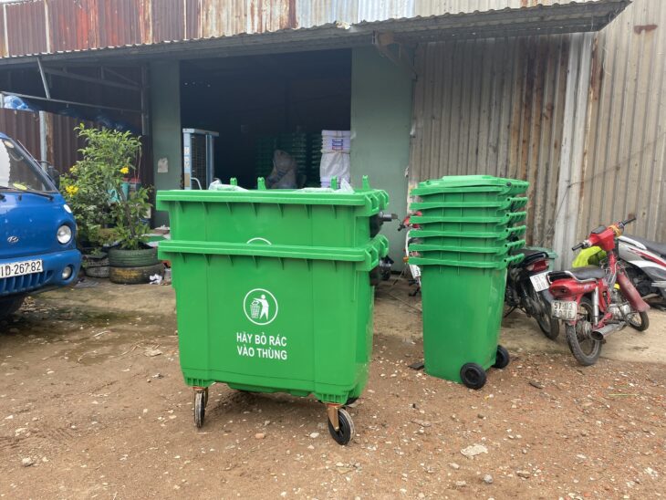 Thùng rác composite 1000 Lít mở 2 nắp