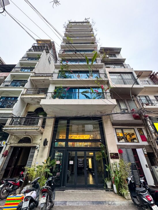 Bán nhà Mặt phố Ba Đình 220m² * 10 tầng, cho thuê 6 tỷ/năm, đã hoàn công trên sổ