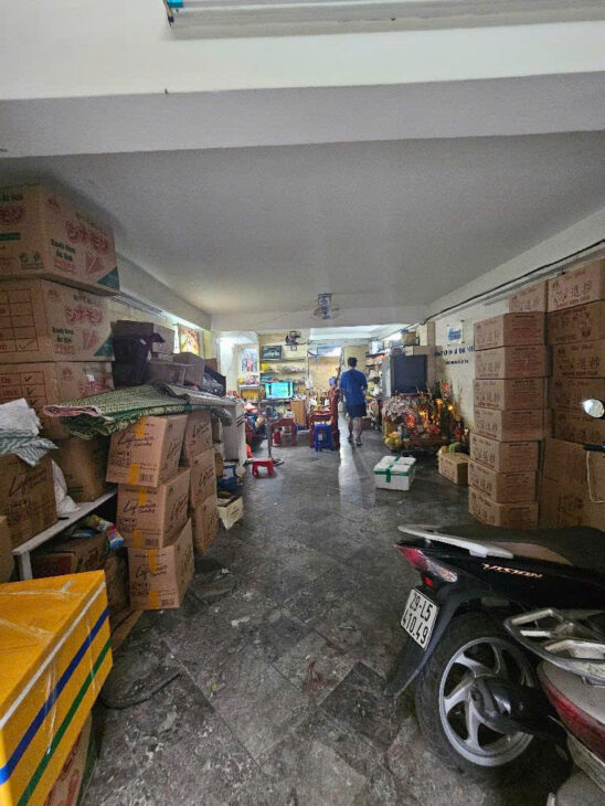 ĐẤT VÀNG – LỢI NHUẬN SẴN CÓ Ô TÔ TRÁNH – KINH DOANH SẦM UẤT