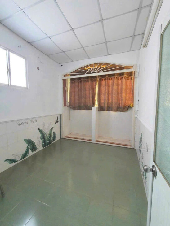 SÁT MẶT TIỀN TRUNG TÂM Q4 DIỆN TÍCH SD 45 M2 CÓ 2 TỶ