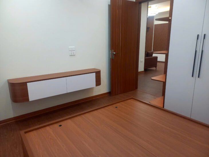 E chính chủ căn 3PN 2WC full đồ 93m2, cần gặp khách thiện chí có gia lộc