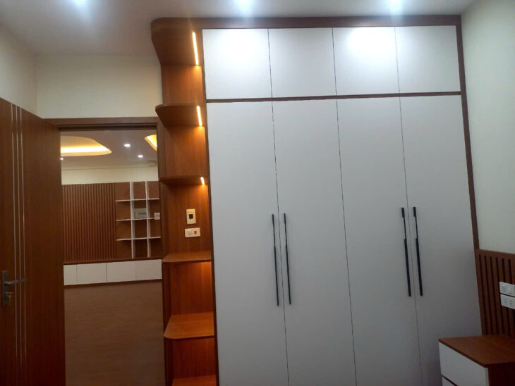 E chính chủ căn 3PN 2WC full đồ 93m2, cần gặp khách thiện chí có gia lộc