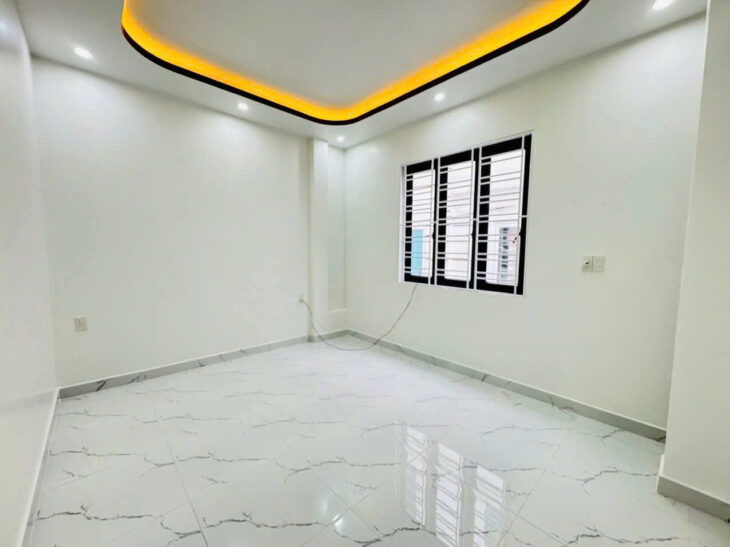 Bán nhà Trại Lẻ, Diện tích 40m 4 tầng mới tinh, Giá 2.9 tỉ