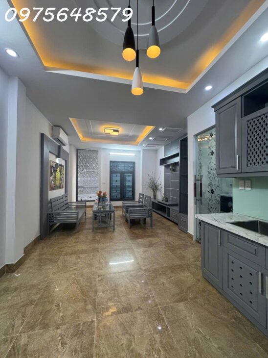 Bán nhà Quan Nhân 45m Lô góc gần phố mặt tiền rộng kinh doanh giá hợp lý