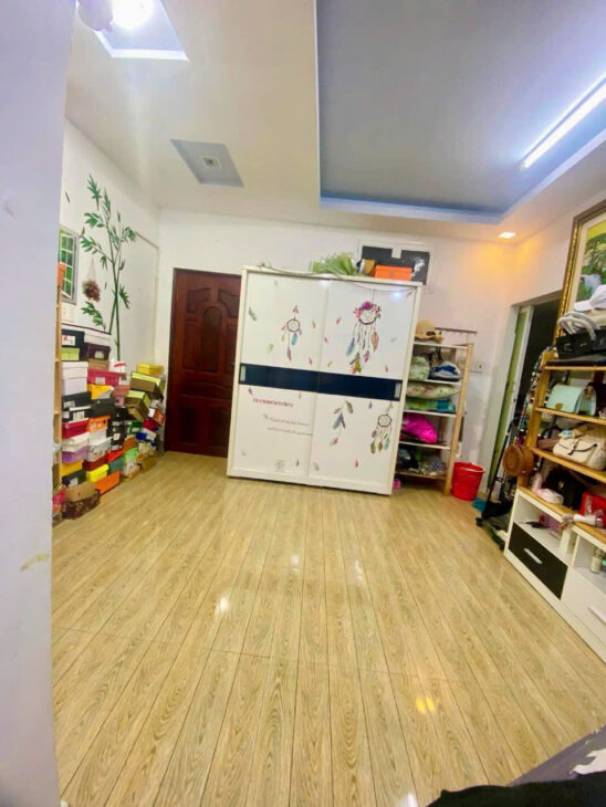 Bán gấp nhà nở hậu 5,3m gần bến xe Quận 8 giá nhỉn 2 tỷ