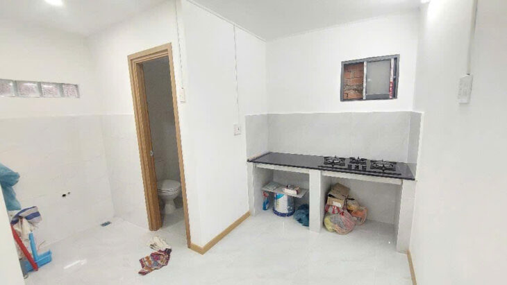 Bán nhà góc 2 tầng ngay chợ Rạch Cát Quận 8 giá 2,7 tỷ còn thương lượng