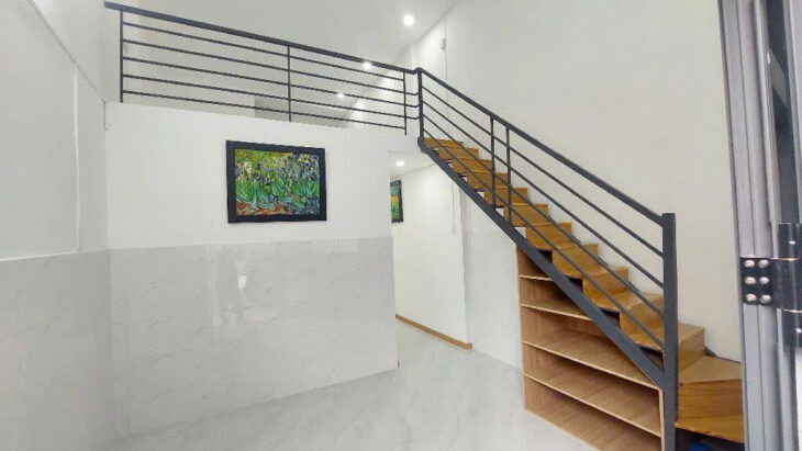Bán nhà góc 2 tầng ngay chợ Rạch Cát Quận 8 giá 2,7 tỷ còn thương lượng