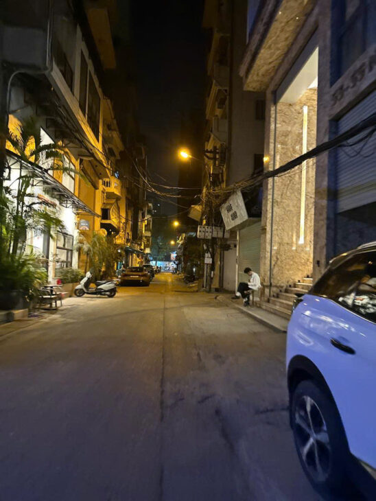 Đất Mặt Phố – Kinh Doanh Đa Dạng – Sổ Đỏ Chính Chủ Diện tích: 130m² Mặt tiền: 7.8m Nhà 2 tầng