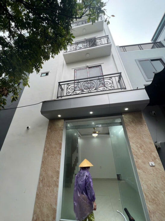 Bán Nhà Lĩnh Nam 31m 5 Tầng 4 Phòng Xây Mới Giá 5.95Tỷ Sổ Chính Chủ