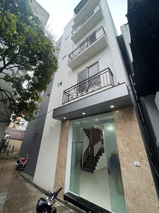 Bán Nhà Lĩnh Nam 31m 5 Tầng 4 Phòng Xây Mới Giá 5.95Tỷ Sổ Chính Chủ