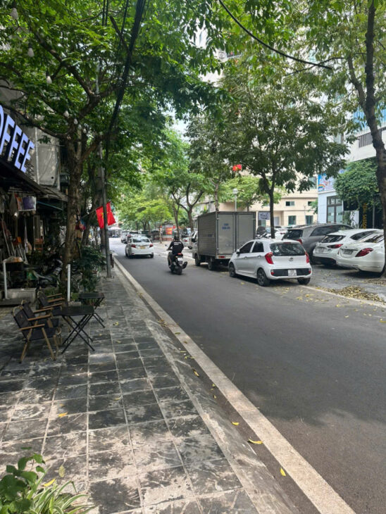 DÒNG TIỀN 9 PHÒNG KHÉP KÍN – TRUNG TÂM CẦU GIẤY – Ô TÔ TRÁNH 40m2 – 12 tỷ