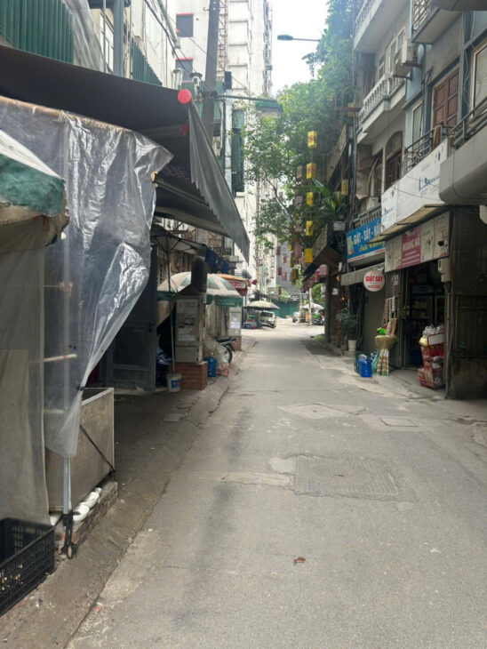 CẦU GIẤY – Ô TÔ TRÁNH – LÔ GÓC – 9 TẦNG THANG MÁY – DOANH THU GẦN 200TR/THÁNG