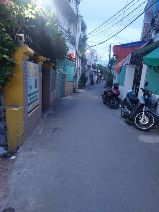 Bán đất mặt tiền đường 14, 63m2,cách vài chục met Nguyễn Duy Trinh, giá chỉ 5,3 tỷ, Vui lòng liên