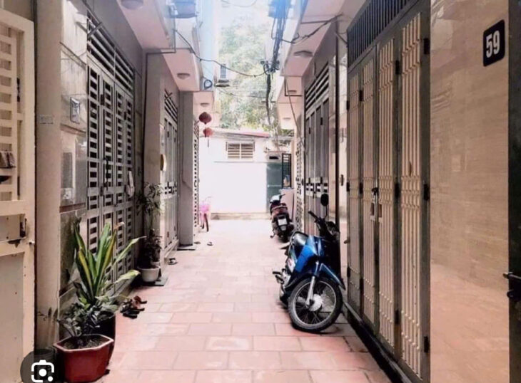 NHÀ PHỐ LỚN VƯƠNG THỪA VŨ – Chỉ 8,5 tỷ – ba bước chân ra đường ô tô.