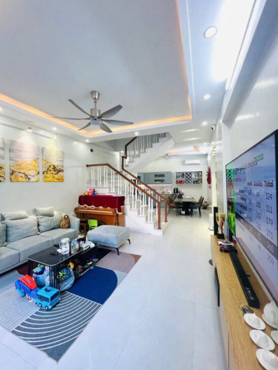 Bán nhà ngõ 594 Thiên Lôi, 47m 3 tầng đẹp như mới, Giá 3.3 tỉ, full đồ