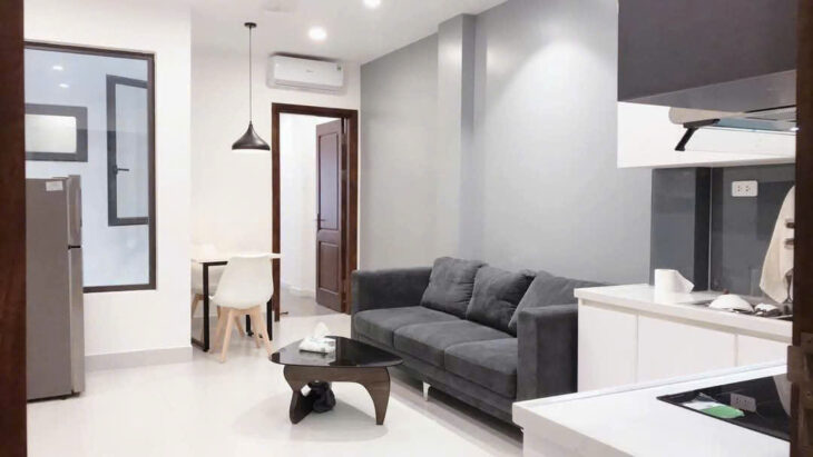 Bán nhà ĐÊ LA THÀNH 7 tầng thang máy, ô tô vào nhà. 54m giá 16,8 tỉ