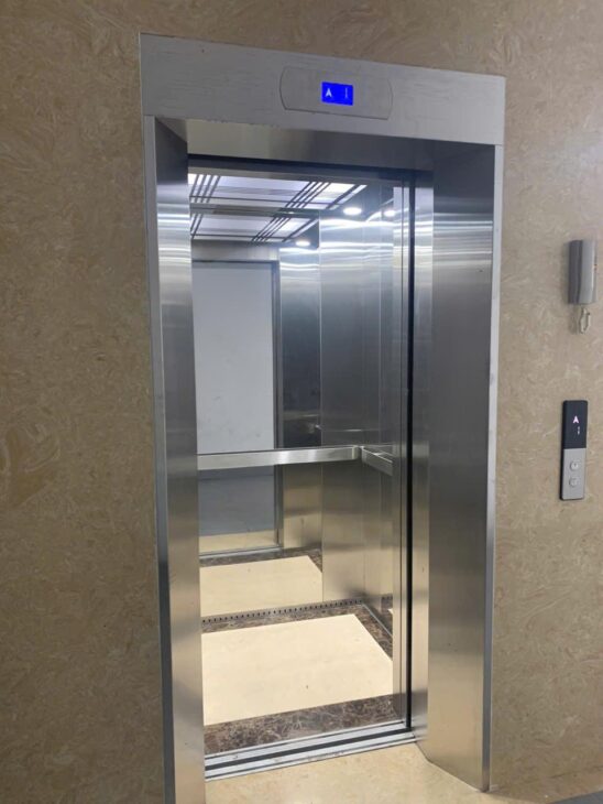 Chính chủ cho thuê nhà diện tích lên tới 290 m2, 3 tầng mới xây dc 6 tháng, oto tránh trước nhà, đỗ
