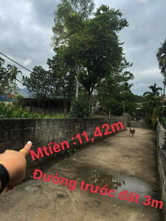 Bán đất Mỹ Đức Hà nội, tổng 240m2 mặt tiền 12m, đất thổ cư, sẵn sổ đỏ, giá 1 tỷ