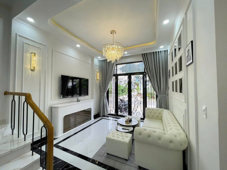 Nhà 3 tầng phong cách Tân Cổ Điển Khu TĐC Đất Lành. – Dt 58m2 ngang 4m. Dt sàn: 151,1m2 – Kết