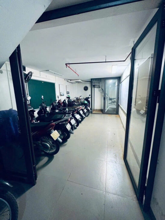 TÂY SƠN CHDV 7 TẦNG THANG MÁY – 12 PHÒNG DT 57m2 MT 3.9m Giá 16.8 tỷ