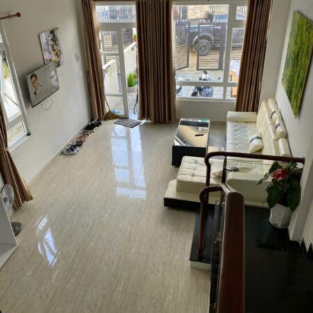 CHO THUÊ VILLA FULL NỘI THẤT CƠ BẢN ĐỒI THÔNG TIN PHƯỜNG 8 GIÁ 12TR