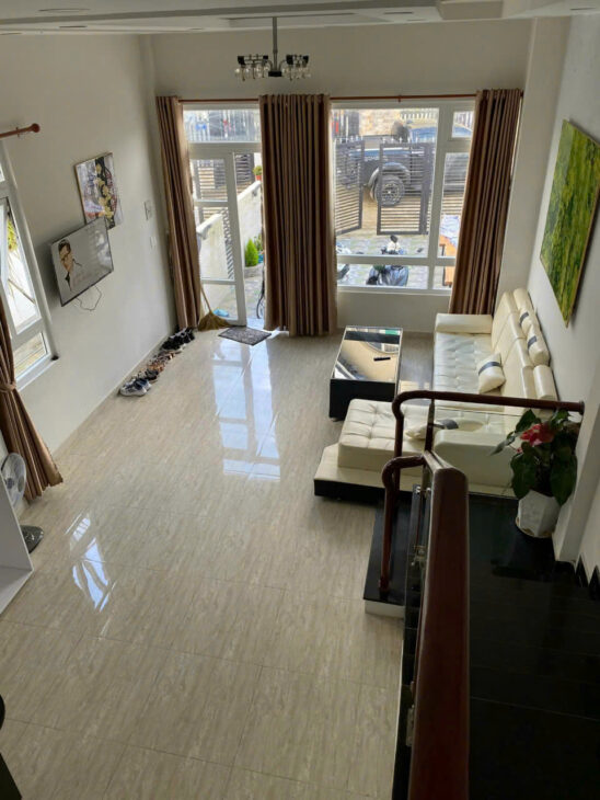 CHO THUÊ VILLA FULL NỘI THẤT CƠ BẢN ĐỒI THÔNG TIN PHƯỜNG 8 GIÁ 12TR