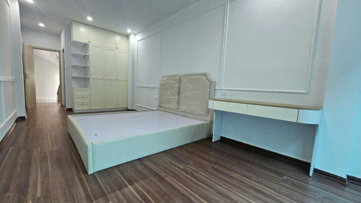 LÔ GÓC TRUNG TÂM VĂN QUÁN, NGÕ RỘNG VF3 ĐỖ CỬA, Ô CHỜ THANG MÁY MINI, NHỈNH 7 TỶ