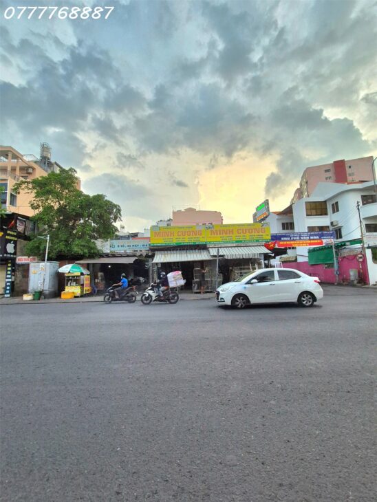 SP đầu tư hiếm Góc 2MT Nguyễn Oanh, DT 865m2 giá 72 tỷ.