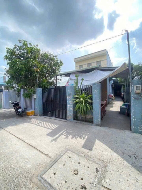 BÁN NHÀ MẶT TIỀN – ĐƯỜNG BÊ TÔNG 5M – THỊ TRẤN HÓC MÔN – GIÁ CHỈ 4,9 TỶ (THƯƠNG LƯỢNG)