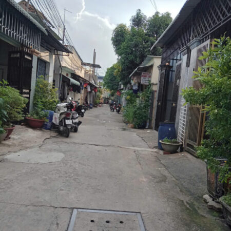 Nhà 2 tầng, rộng 81m2 mà giá chỉ dưới 4 tỷ