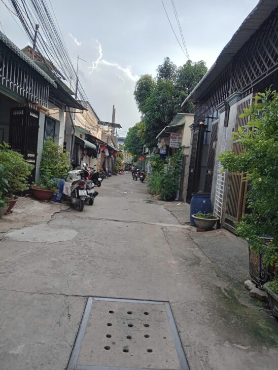 Nhà 2 tầng, rộng 81m2 mà giá chỉ dưới 4 tỷ