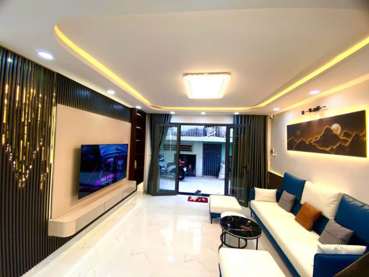 Bùi Văn Ba xe hơi ????cạnh nhà Q7 CÓ 6 TỶ