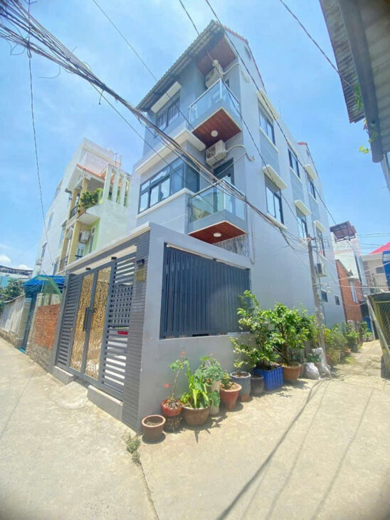 HUỲNH TẤN PHÁT P. Phú Thuận Phú Mỹ Hưng vip Q7 NGANG 5 DÀI 14 XÂY MỚI 4 TẤM CÓ 7 TỶ XE HƠI