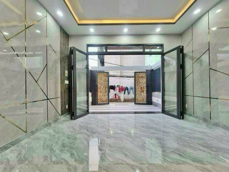 HUỲNH TẤN PHÁT P. Phú Thuận Phú Mỹ Hưng vip Q7 NGANG 5 DÀI 14 XÂY MỚI 4 TẤM CÓ 7 TỶ XE HƠI