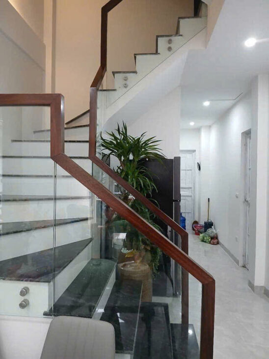 (BÁN SIÊU PHẨM THẠCH BÀN – LONG BIÊN – THANG MÁY – ĐỪƠNG ÔTÔ TRÁNH – ĐA DẠNG TIỆN ÍCH – AN SINH