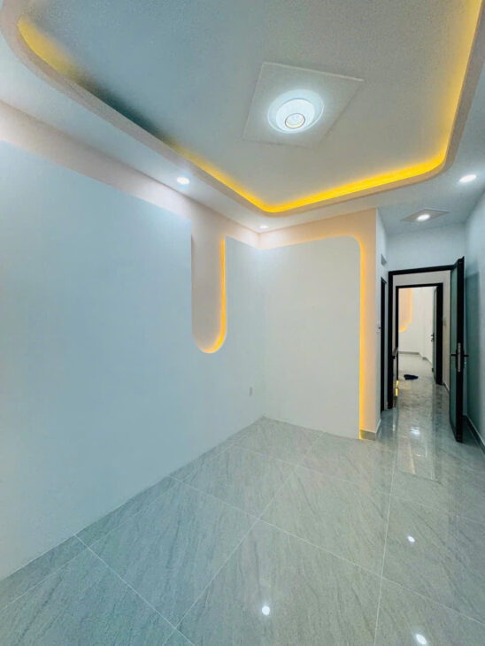 SÁT MẶT TIỀN 30 M TRUNG TÂM Q4 DIỆN TÍCH NGANG 3.2 DÀI 13.5 CÓ 4 TỶ