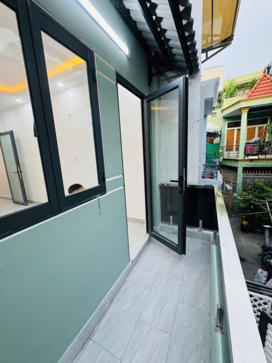 SÁT MẶT TIỀN 30 M TRUNG TÂM Q4 DIỆN TÍCH NGANG 3.2 DÀI 13.5 CÓ 4 TỶ