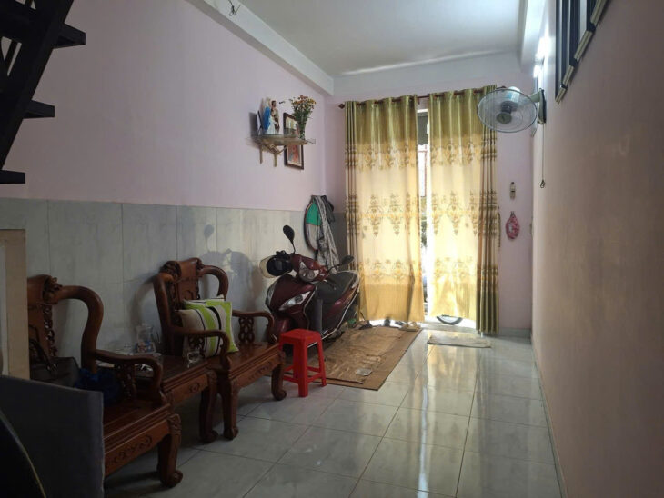 Nhà Mới ở ngay, Tăng Nhơn Phú B, Quận 9, Dt 40m2( 3 x 13 ), 2 tầng, chỉ 2.5ty