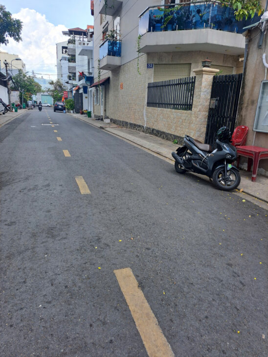 BÁN NHÀ MẶT TIỀN HẺM KINH DOANH NGUYỄN THỊ THẬP, QUẬN 7 – XE HƠI ĐỖ CỬA – 4 TẦNG – GIÁ CHỈ NHỈNH 9