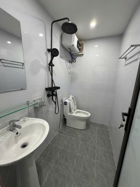 HOA KHÔI KIM NGƯU – MẶT NGÕ THÔNG – KINH DOANH NHỎ – NHÀ DÂN XÂY – 1 NHÀ RA Ô TÔ – VÀI BƯỚC RA PHỐ